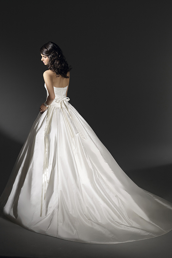 Court Train Satin Ivory Wedding Gown - Click Image to Close